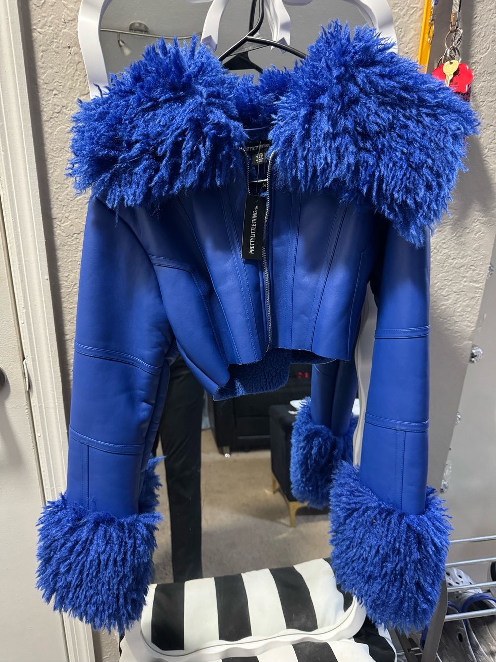Pretty Little Thing Blue Fur Cropped Jacket (Never Used) (Brand New)